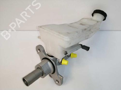 Used Brake master cylinder MERCEDES-BENZ B-CLASS Sports Tourer (W246, W242) B 200 CDI (246.201) (136 hp) 5986757