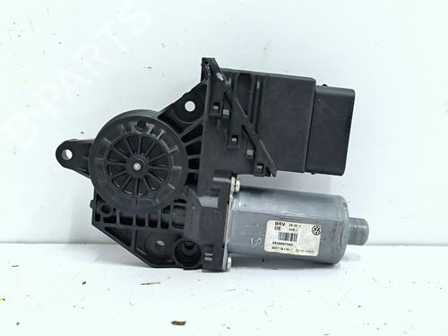 Motor do elevador de vidro trás direito Motor do elevador de vidro trás direito VW GOLF VI (5K1) 1.6 TDI (105 hp) 36001543 36001543