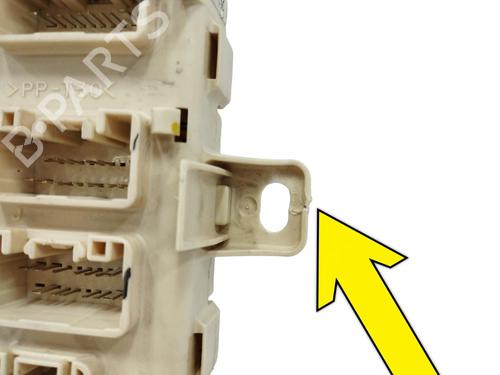Fuse box LEXUS RX (_U3_)  | BP13384971E1 