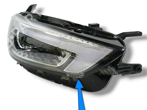Used Right headlight MG MG ZS SUV (AZS1) 1.5 VTi (106 hp) 23958818