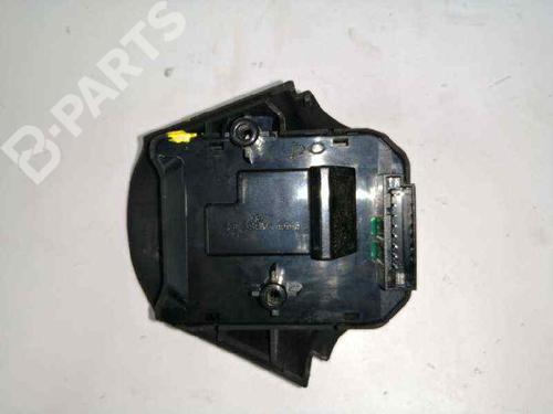 Steering wheel controls KIA CARENS IV  | BP6049372E15