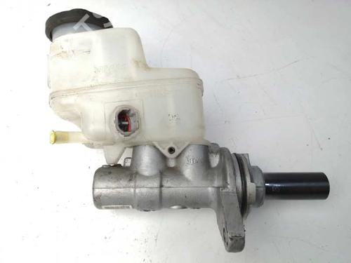 Used Brake master cylinder TOYOTA RAV 4 IV (_A4_) 2.2 D 4WD (ALA49) (150 hp) 8348410