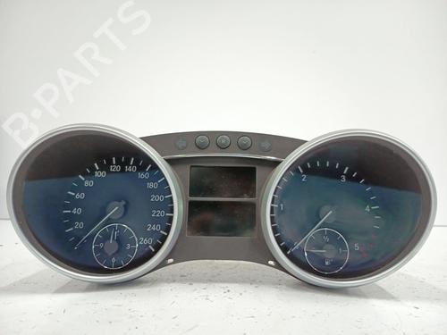 Used Instrument cluster MERCEDES-BENZ GL-CLASS (X164) GL 320 CDI 4-matic (164.822) (224 hp) 30733814