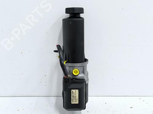 Used Steering pump Steering pump MERCEDES-BENZ A-CLASS (W168) A 140 (168.031, 168.131) (82 hp) 39962680 39962680