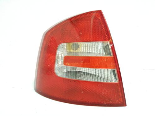 Used Left taillight SKODA OCTAVIA II (1Z3) 2.0 FSI (150 hp) 10348946