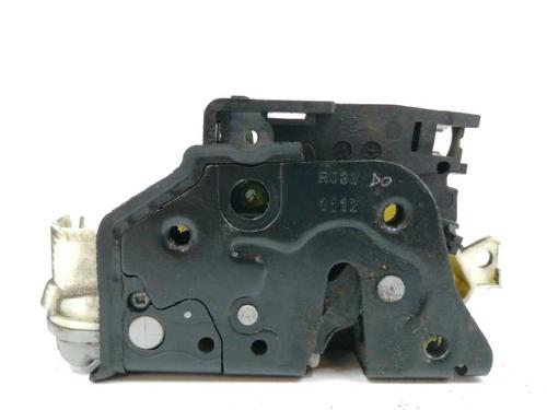 Front right lock VW PASSAT B7 (362) 2.0 TDI 3C2837016A