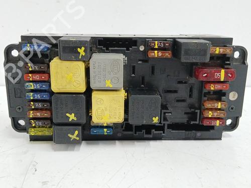 Used Fuse box MERCEDES-BENZ C-CLASS (W203) C 220 CDI (203.006, 203.008) (143 hp) 29063022