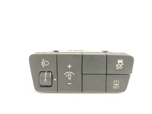 Used Switch KIA STONIC (YB) [2017-2025]  9717575