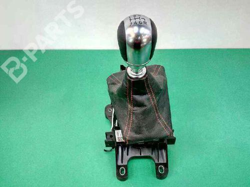 Used Gear lever FORD FOCUS IV (HN) [2018-2025]  7424157