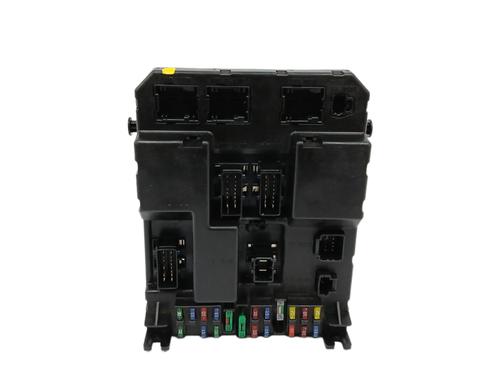 Used Fuse box PEUGEOT 307 CC (3B) 2.0 16V (136 hp) 18020680