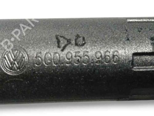 Headlight washer VW GOLF VII (5G1, BQ1, BE1, BE2) 1.6 TDI | BP27649932E17