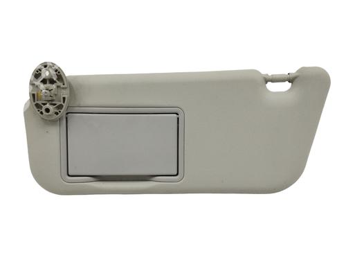 Used Left sun visor TOYOTA YARIS (_P13_) 1.5 Hybrid (NHP130_, NHP130) (101 hp) 16720660