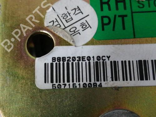 Front right seatbelt KIA SORENTO I (JC) 2.5 CRDi 4WD | BP12426637I25 