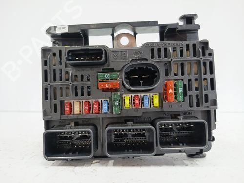 Used Fuse box Fuse box 38873853 38873853