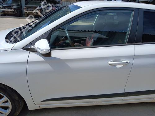 Used Left front door Left front door HYUNDAI i20 II (GB, IB) 1.2 (84 hp) 36303685 36303685