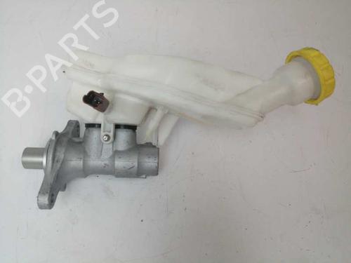 Used Brake master cylinder OPEL CROSSLAND X / CROSSLAND (P17, P2QO) [2017-2025]  5795376