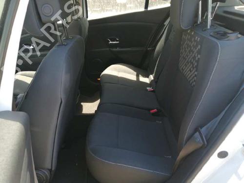 Right front seat RENAULT MEGANE III Hatchback (BZ0/1_, B3_) 1.2 TCe (BZ2B, BZ11) | BP8063981C16 