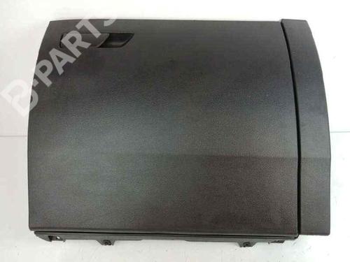 glove-box-seat-ateca-kh7-khp-15-tsi-576857095e-2016-7870247 main image