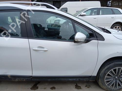 right-front-door-peugeot-2008-i-cu_-2013-36436188 main image