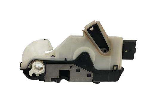 Front left lock PEUGEOT 2008 I (CU_) 1.2 THP 110 / PureTech 110 | BP15664672C98 