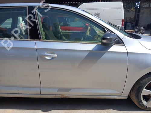 Used Right front door Right front door 36780500 36780500