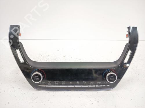 Used Climate control Climate control TOYOTA COROLLA Saloon (_E21_) 1.8 VVTi Hybrid (ZWE211, MZEA12) (98 hp) 33434785 33434785