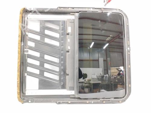 Sunroof MERCEDES-BENZ CLK (C209) CLK 270 CDI (209.316) A2097800040 | 96234B