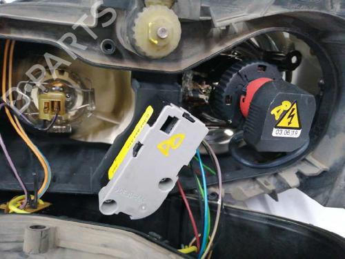 Right headlight FORD MONDEO III (B5Y) 2.0 TDCi | BP9037235C29