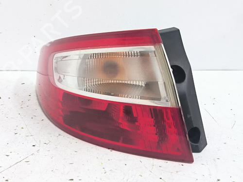 left-taillight-renault-fluence-l3_-2010-36779272 main image
