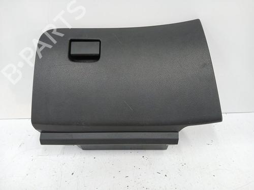Vano posta oggetti Vano posta oggetti NISSAN X-TRAIL III (T32_, T32R, T32RR) 1.6 dCi (T32) (130 hp) 37149679 37149679