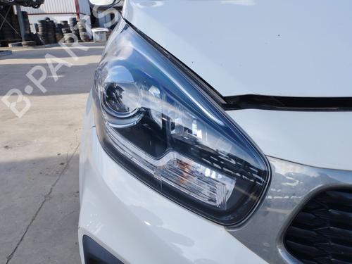 Used Right headlight Right headlight KIA CARENS IV 1.7 CRDi (116 hp) 40603811 40603811