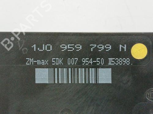 Elektronisk modul VW GOLF IV (1J1) 1.6 | BP29305516M83 