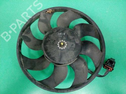 Used Radiator fan HYUNDAI H-1 / STAREX Bus (A1) 2.5 CRDi (140 hp) 4638262