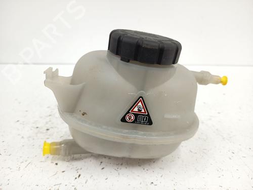 Vaso de expansão Vaso de expansão MERCEDES-BENZ CLA (C118) CLA 250 e (118.386) (218 hp) 34344716 34344716