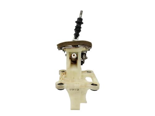 Gear lever MITSUBISHI GRANDIS (NA_W) 2.0 DI-D (NA8W) | BP15990681M90 