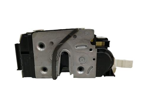 Used Front right lock MERCEDES-BENZ A-CLASS (W176) A 200 CDI / d (176.008) (136 hp) 17572686