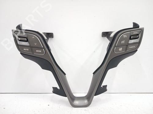 Used Steering wheel controls Steering wheel controls HYUNDAI SANTA FÉ III (DM, DMA) 2.2 CRDi 4WD (200 hp) 34059759 34059759