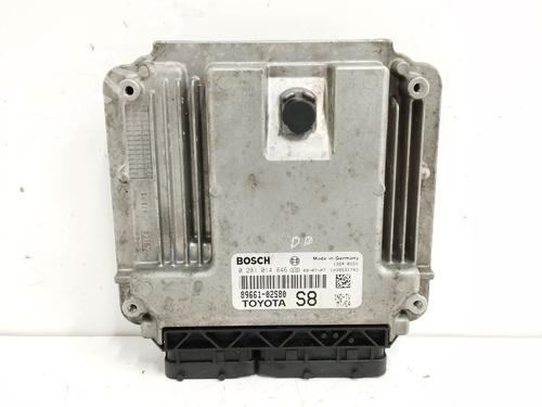 engine-control-unit-ecu-toyota-auris-_e15_-2006-2007-2008-2009-2010-2011-2012-2013-36421844 main image