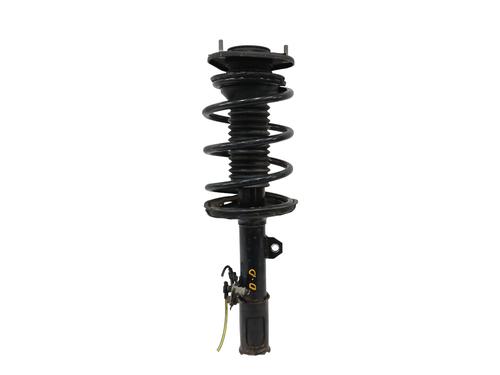 Used Right front shock absorber TOYOTA AVENSIS Saloon (_T25_) 2.0 D-4D (CDT250_, CDT250R) (116 hp) 18010609