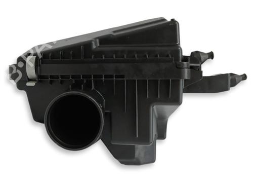 Used Air filter box Air filter box NISSAN X-TRAIL III (T32_, T32R, T32RR) 1.3 DIG-T (160 hp) 23958965 23958965