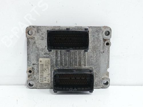 Used Engine control unit (ECU) OPEL CORSA D (S07) 1.3 CDTI (L08, L68) (90 hp) 31035295