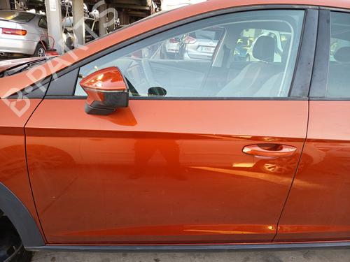 Dør venstre fortil SEAT LEON ST (5F8) 2.0 TDI 4Drive (150 hp) 31572147