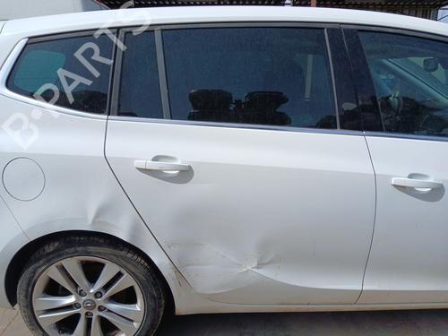 right-rear-door-opel-zafira-tourer-c-p12-2011-36695340 main image