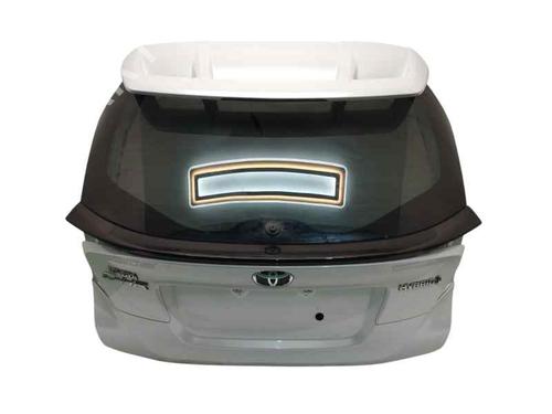 tailgate-toyota-c-hr-_x1_-2016-26567316 main image
