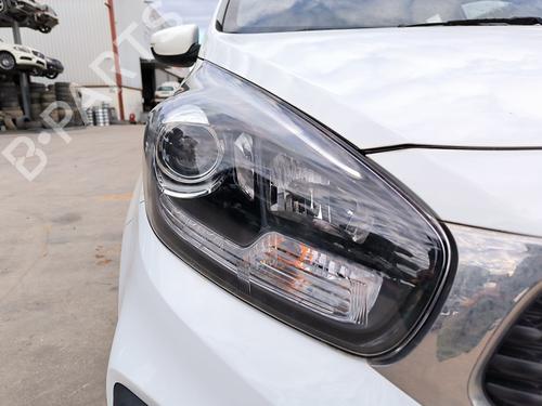 Used Right headlight Right headlight KIA CARENS IV 1.6 GDi (135 hp) 35755131 35755131