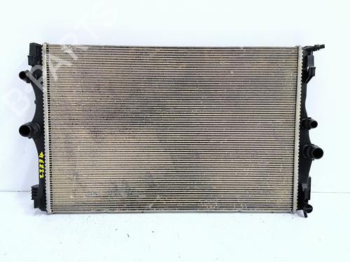 Radiateur à eau MERCEDES-BENZ A-CLASS Saloon (V177) A 180 d (177.103) (116 hp) 32867822