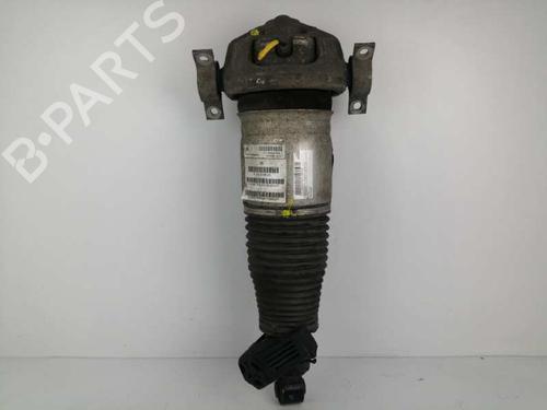 Used Right rear shock absorber Right rear shock absorber VW TOUAREG (7LA, 7L6, 7L7) [2002-2013] 8101347 8101347