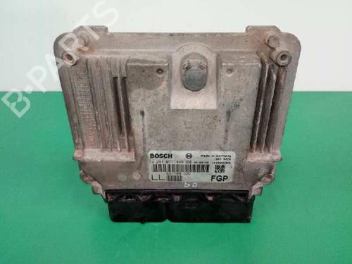 engine-control-unit-ecu-opel-vectra-c-z02-19-cdti-f69-55189629-2002-2003-2004-2005-2006-2007-2008-2009-4799574 main image