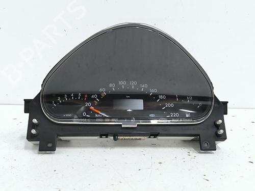 Used Instrument cluster Instrument cluster MERCEDES-BENZ A-CLASS (W168) A 160 (168.033, 168.133) (102 hp) 39666922 39666922