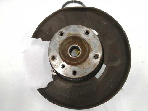 Used Right rear steering knuckle BMW 1 (E87) 118 d (122 hp) 6585693